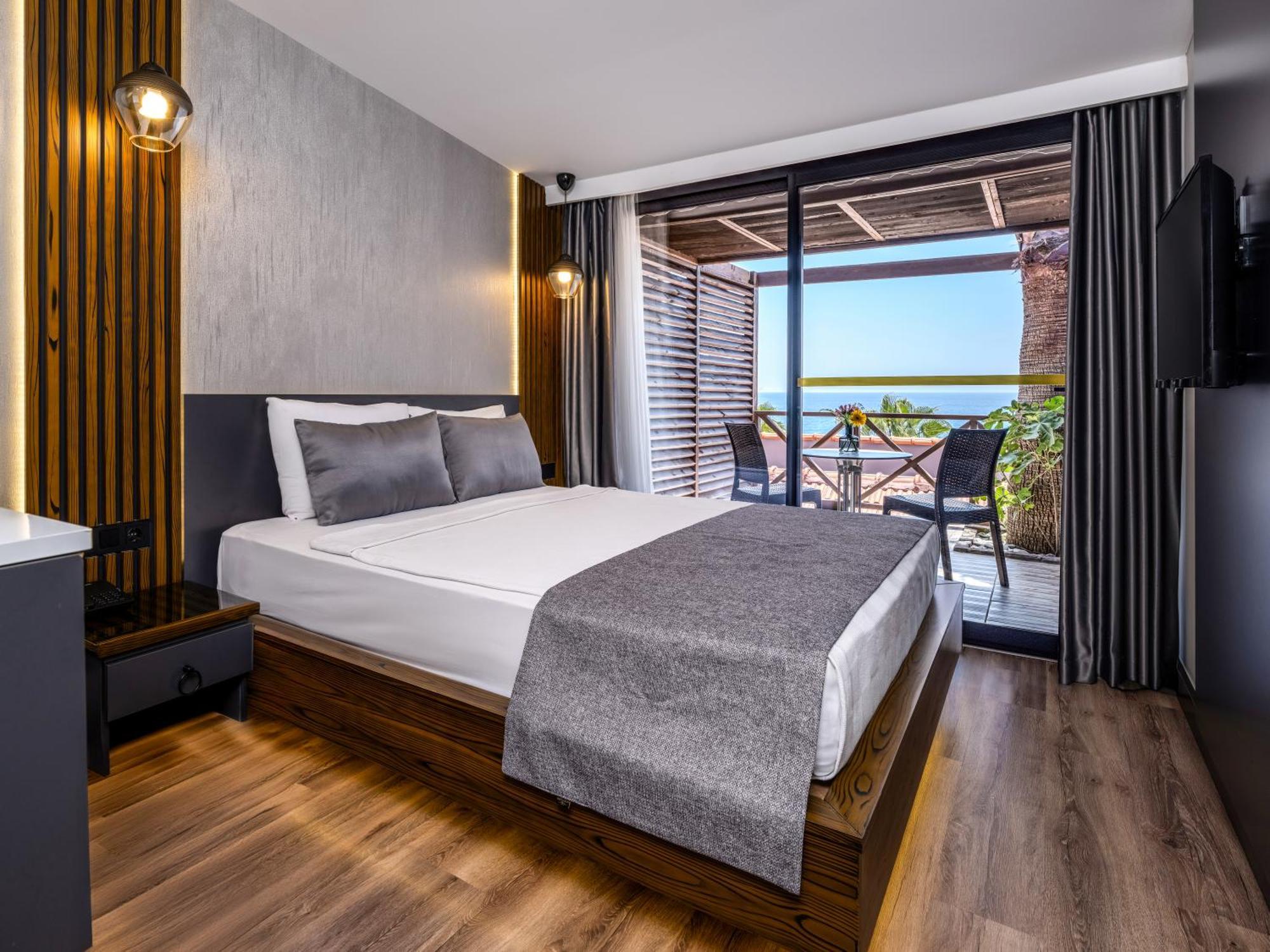 Adora Calma Beach Hotel Adults Only Kızılot Eksteriør bilde