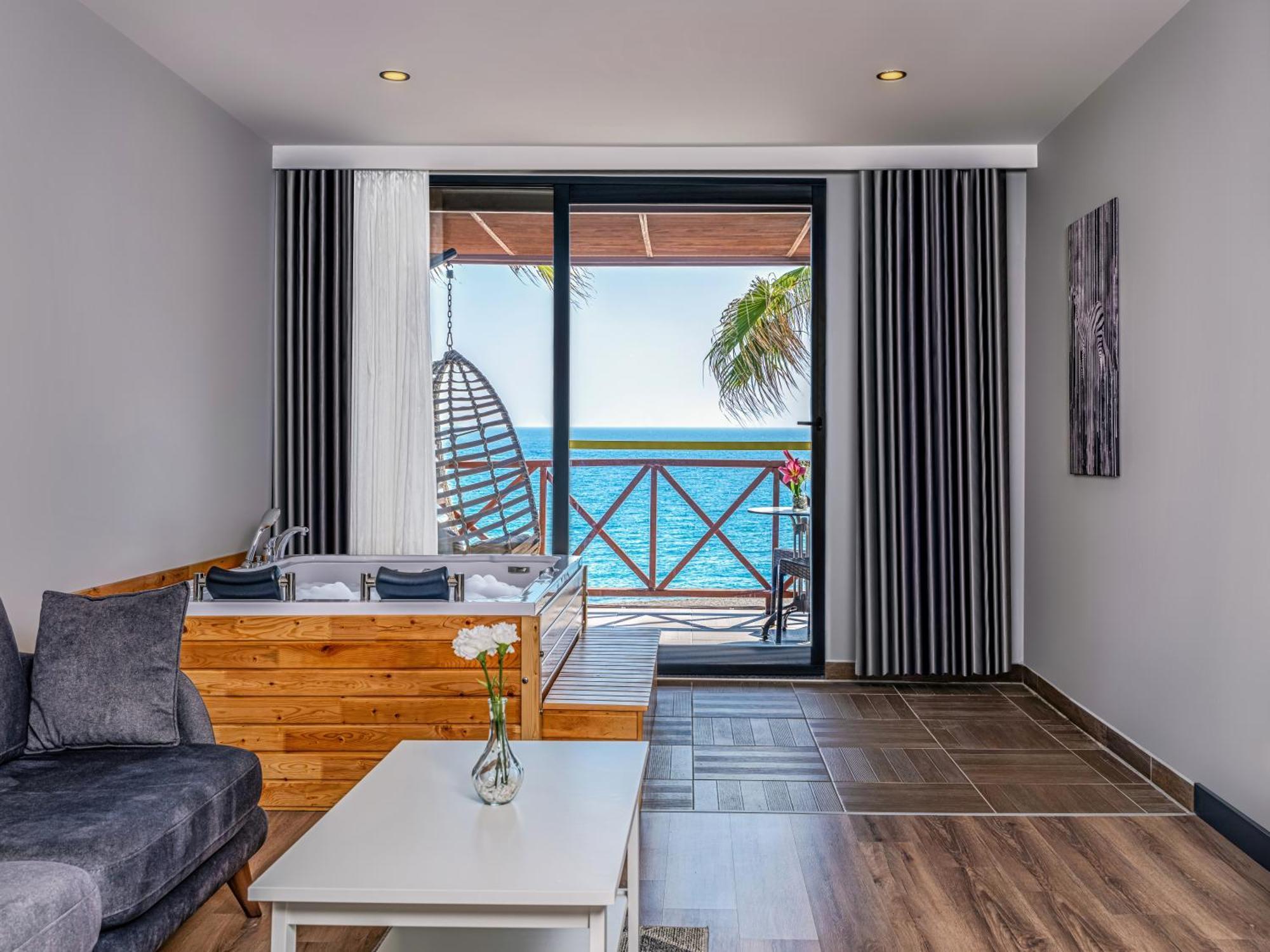 Adora Calma Beach Hotel Adults Only Kızılot Eksteriør bilde