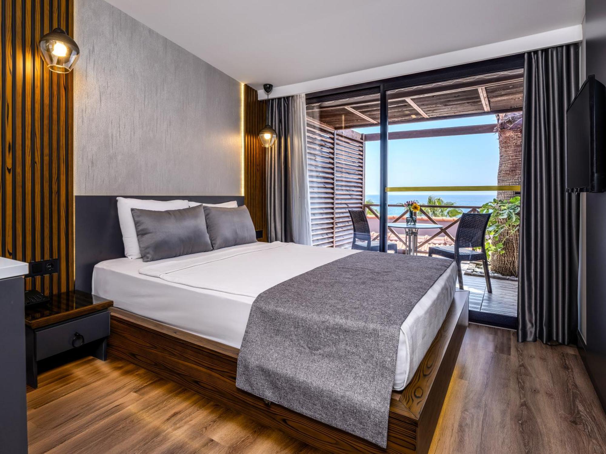 Adora Calma Beach Hotel Adults Only Kızılot Eksteriør bilde