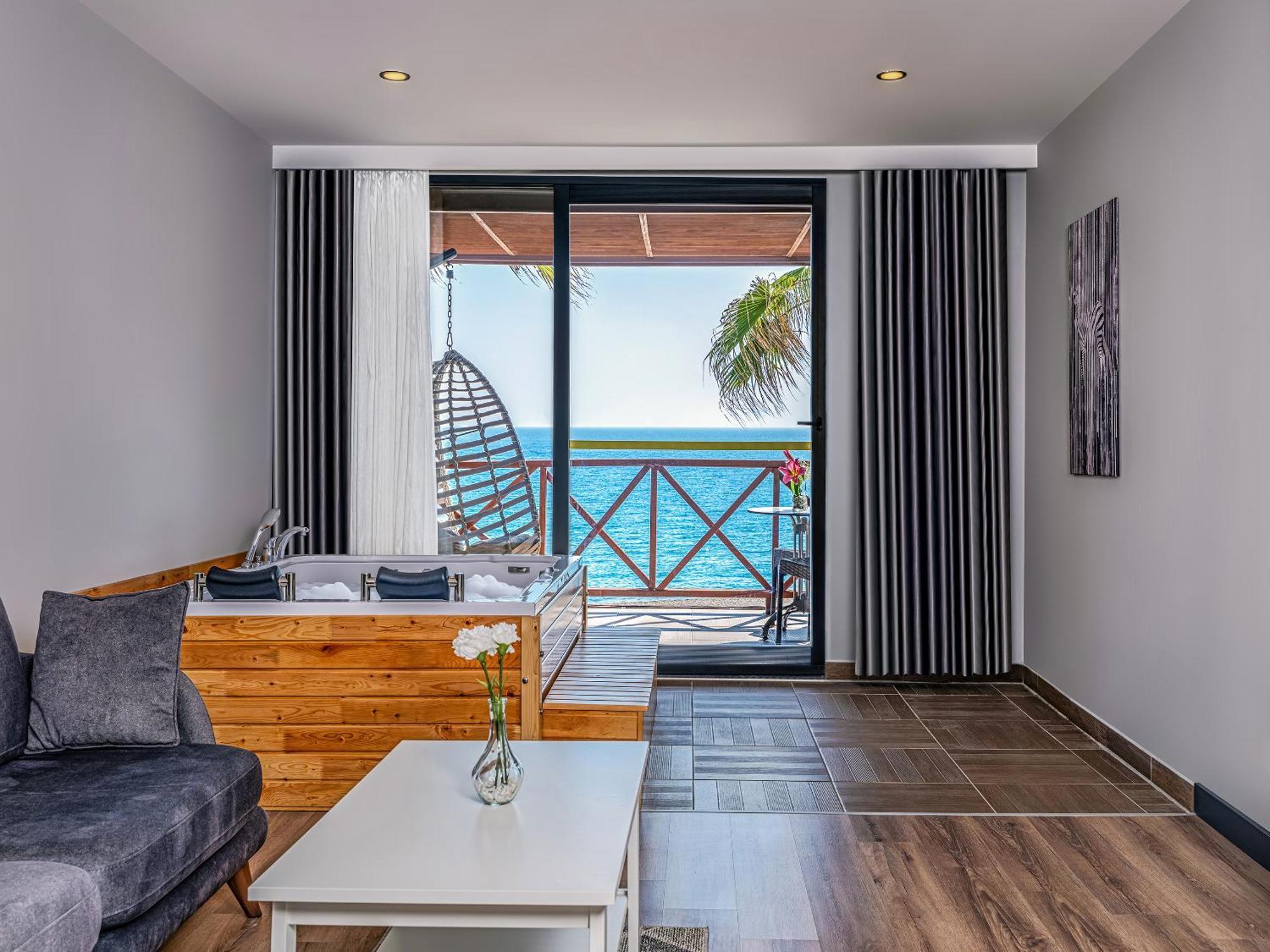 Adora Calma Beach Hotel Adults Only Kızılot Eksteriør bilde
